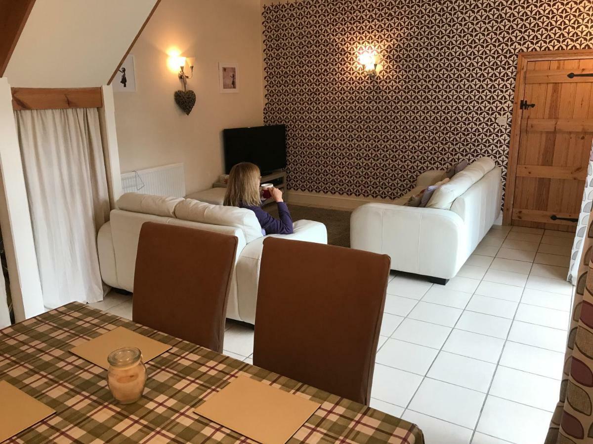 The Stables Villa Hope Bowdler Dış mekan fotoğraf